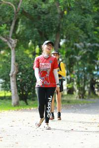 BIB: 130
                            <button type="button" onclick="openModal(5132543)" class="btn btn-primary btn-sm float-right btn-popup" data-toggle="modal" data-target=".modal-high-quality">
                        <i class="fas fa-shopping-cart"></i> Add to Cart
                    </button>
                                            <button type="button" onclick="isThisMe(5132543, true)" class="btn btn-success btn-sm float-right btn-popup btn-isme hidden" data-toggle="tooltip" data-placement="bottom" title="นี่คือรูปของคุณใช่ไหม คลิกที่นี่เพื่อเอาเข้าอัลบั้ม">
                        <i class="fas fa-plus"></i> Add to album
                    </button>
                    <button type="button" onclick="isThisMe(5132543, false)" class="btn btn-warning btn-sm float-right btn-popup btn-isnotme hidden">
                        <i class="fas fa-ban"></i> Remove from album
                    </button>